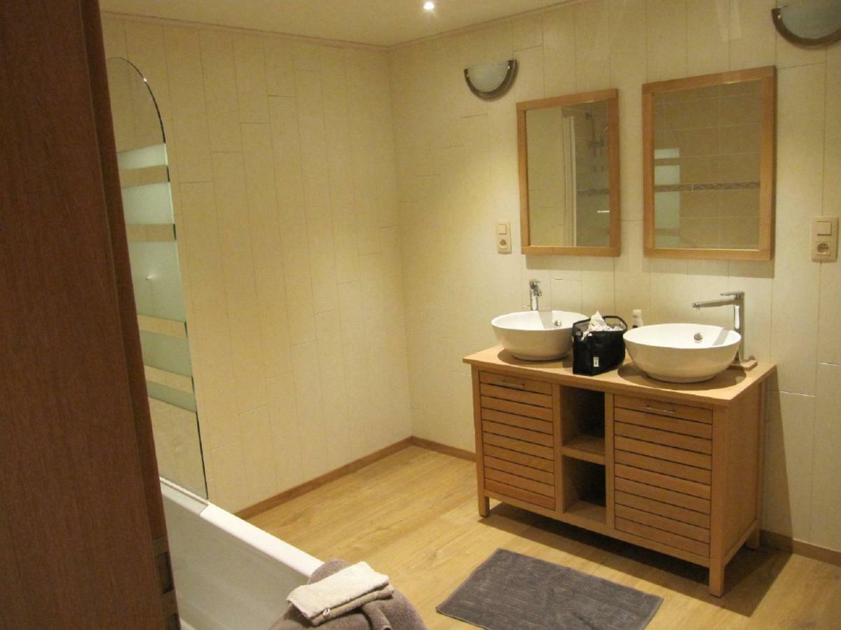 Le Relais De La Houille Villa Sart-Custinne Kültér fotó